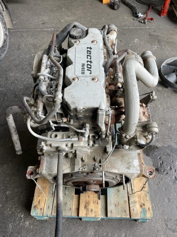 MOTORE iveco EUROCARGO TECTOR 4 cilindri F4AE3481D EURO 5 - immagine 2