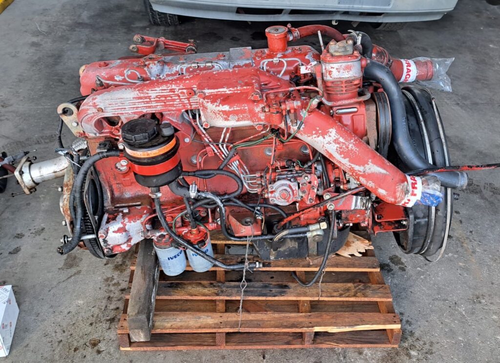Motore eurocargo 120E23 / 150E23 / 170E23 ( type: 8060.45S ) 230 cavalli