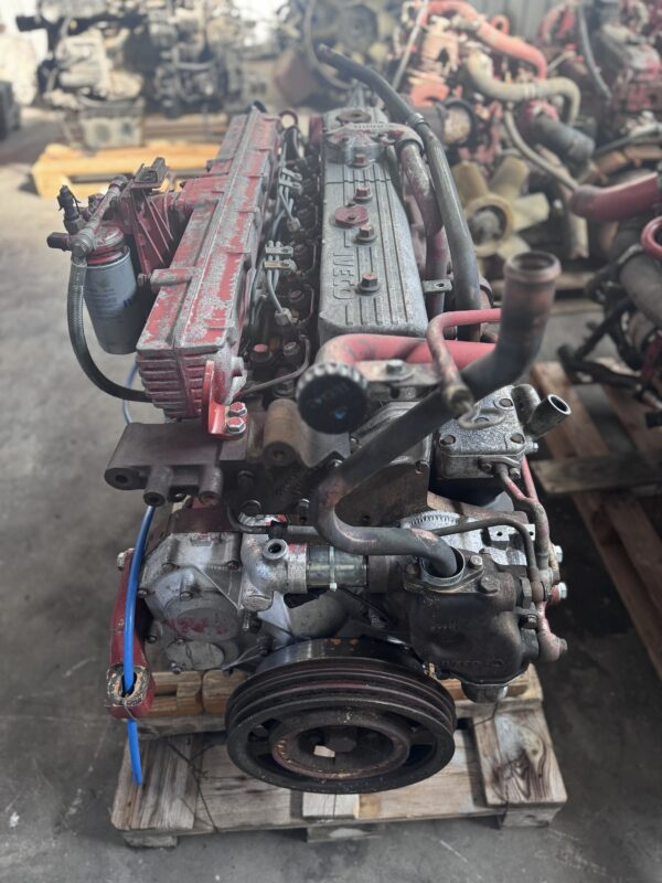 MOTORE IVECO EUROTECH 180E27 / 190E27 / 240E27 “6 cilindri 270 cavalli”Tipo motore: FIAT 8360.46 - immagine 4
