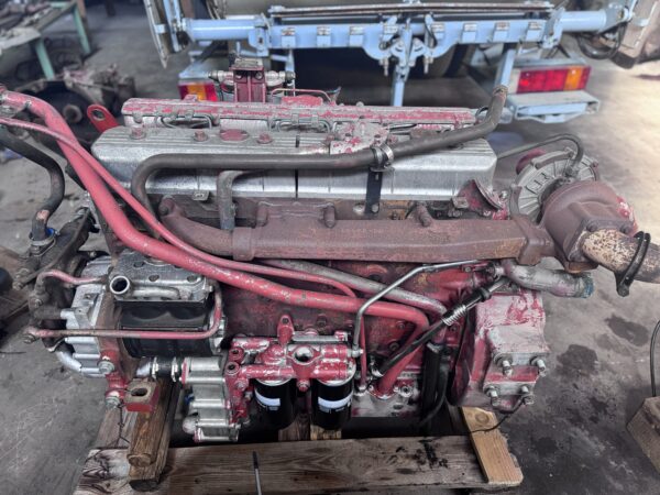 MOTORE IVECO EUROTECH 180E27 / 190E27 / 240E27 “6 cilindri 270 cavalli”Tipo motore: FIAT 8360.46 - immagine 2