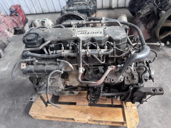 Motore iveco eurocargo tector 6 cilindri EURO 5 - immagine 3