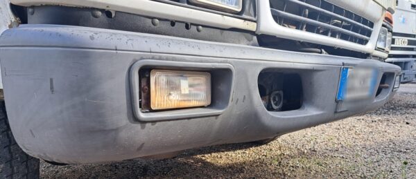 Paraurti anteriore ISUZU npr 3.35 (35 quintali) - immagine 2