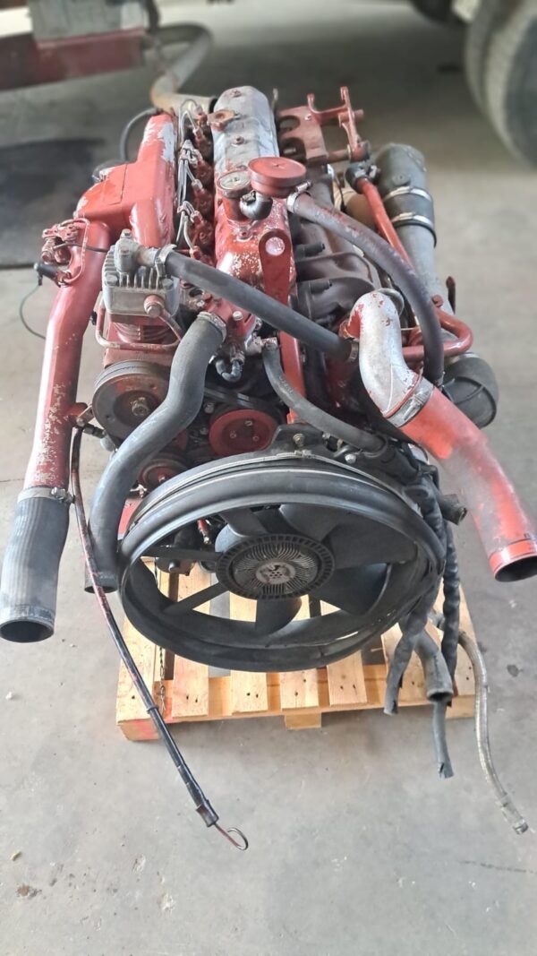 Motore iveco eurocargo 120E18 / 150E18 / 130E18 (6 cilindri 180 cavalli) 8060.45 - immagine 4