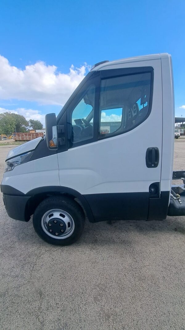 Iveco daily 35C110 a telaio (con impianto ribaltabile) - immagine 6