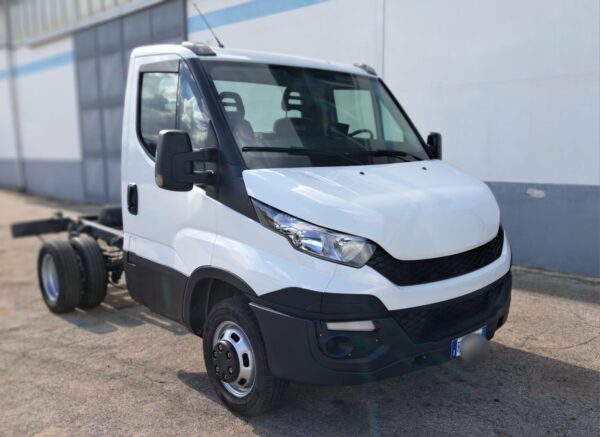 Iveco daily 35C110 a telaio (con impianto ribaltabile) - immagine 4