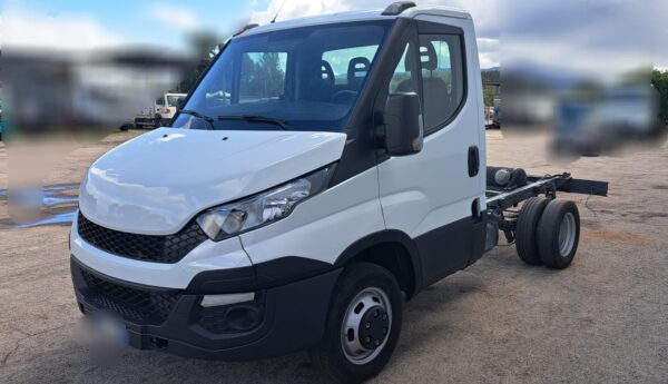 Iveco daily 35C110 a telaio (con impianto ribaltabile) - immagine 7