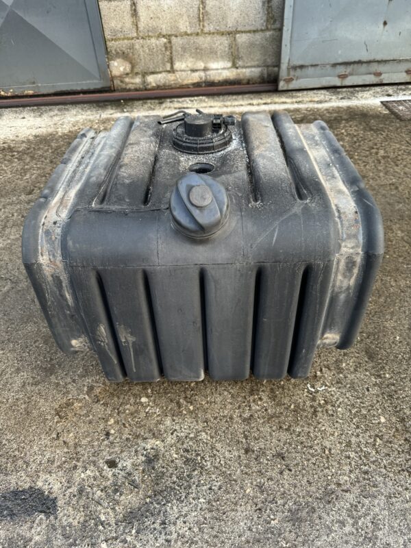 Serbatoio carburante iveco eurocargo tector EURO5 - immagine 2