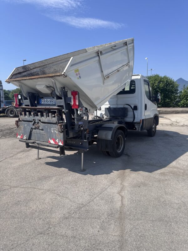 IVECO DAILY 35C110 a telaio con impianto RIBALTABILE - immagine 4