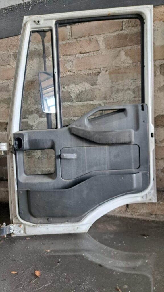Sportello iveco eurocargo